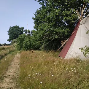 https://thipi-khola.inbrittany.com